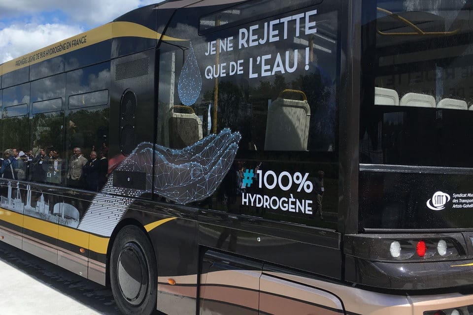 Les-premiers-bus-hydrogene-en-France